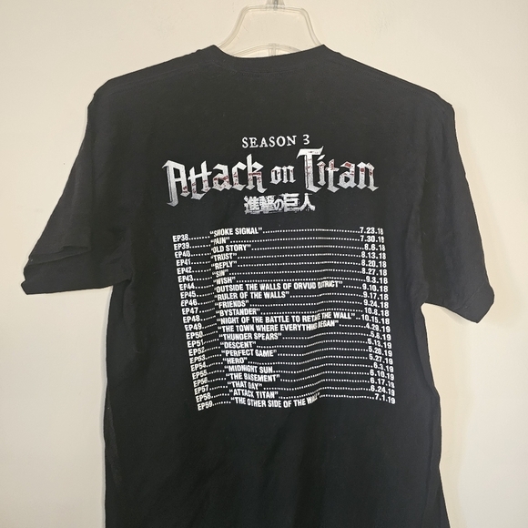 Attack on Titan Season 3 Graphic Tee T-Shirt Size Large - Picture 7 of 8